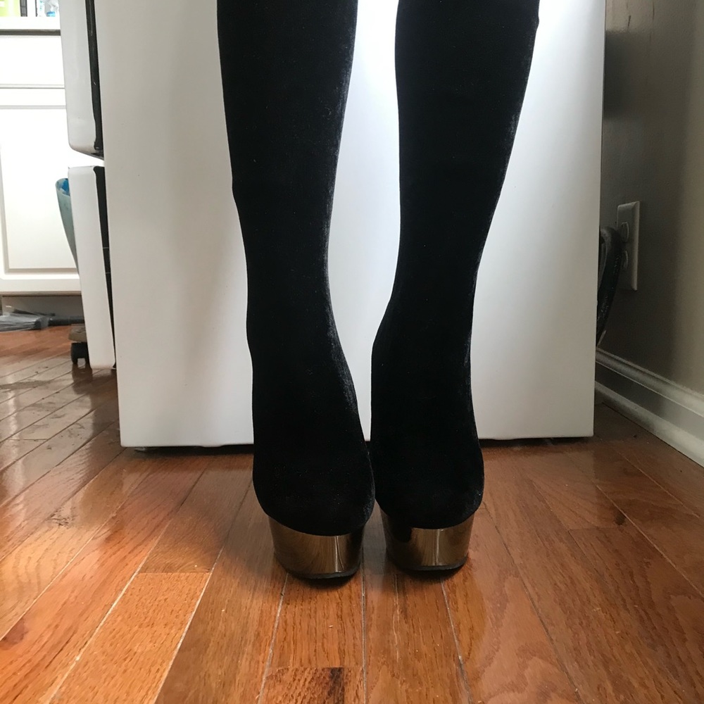 High Heal 5.5” Velour Boot size 9